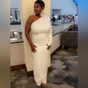 Elegant White One-Shoulder Leather Dress